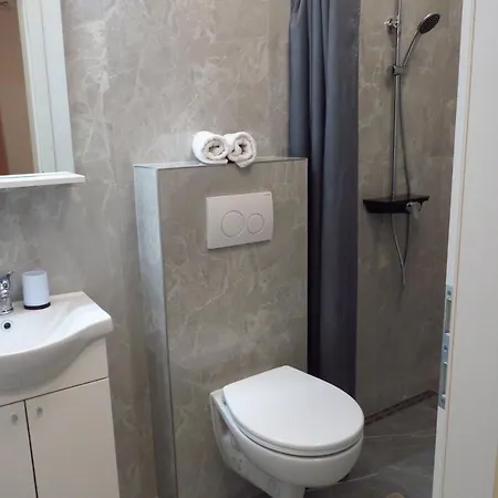 Niko Apartman *